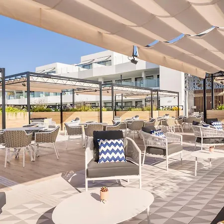 Eurostars Oasis Hotel