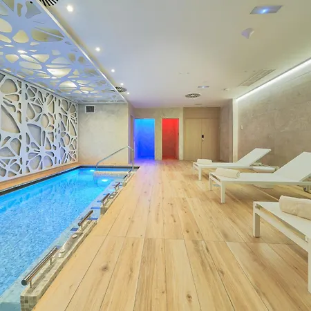 Hotel Eurostars Oasis 4*